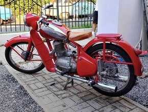 Jawa pérák 250