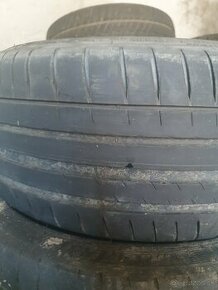 235/40 r18 letné - 1