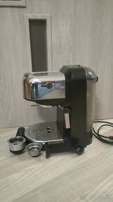 Predám espresso kávovar DeLonghi. - 1