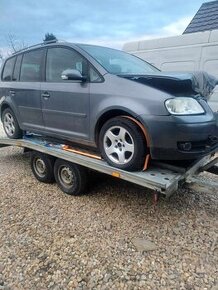 Rozpredam VW Touran 1.9Tdi 77kw 2005 BKC