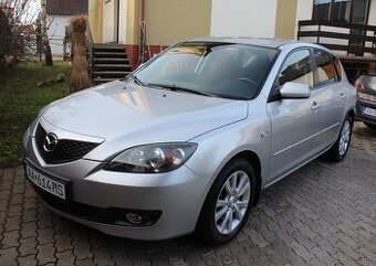 • MAZDA 3 1.6i, 77 kW, benzín, FACELIFT, r.v. 2006 •