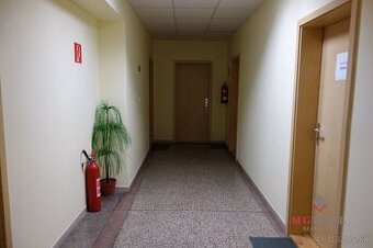 Menšie kancelárie v širšom centre mesta, 27m2, 44m2, Ružinov