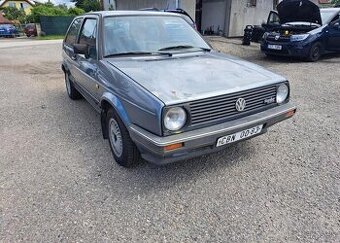 Volkswagen Golf 1,6 D nafta manuál 40 kw