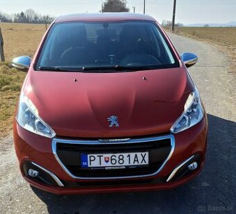 Peugeot 208 - 1