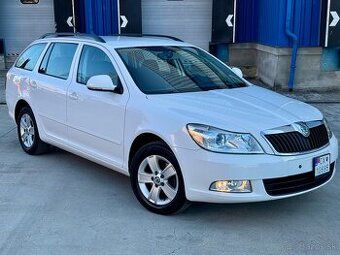 Škoda Octavia Combi 4x4 2.0TDI CR DSG 2013 Swiss Top - 1