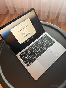 MacBook Air 13'' retina CZ Vesmírne sivý 2019