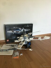 LEGO Star Wars 75355 UCS X-Wing - 1