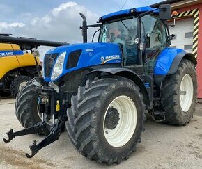 Kolesový traktor New Holland T 7.270