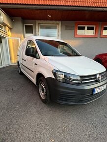 VW Caddy 1,6 TDi Manuál (5st.)