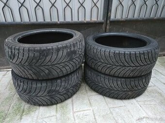 Celorocne pneu 2ks zanovne 245/45  R19