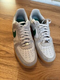 Nike Air Force 1 07 lv8