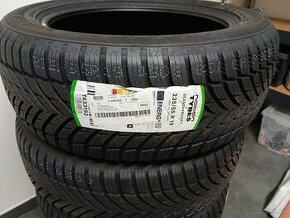 Celoročné pneumatiky 235/55 R19