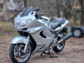 Kawasaki ZZR 1200 r.v.2002