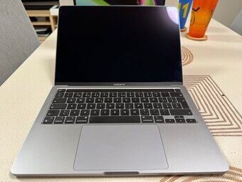 MacBook Pro 13" M1 8/256 GB - 1