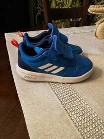 Tenisky adidas c. 23