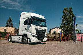 Iveco S-Way AS440S53T/P skladom