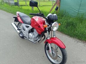 Honda cbf 250, 6900km  TOP stav nová STK na 4 roky