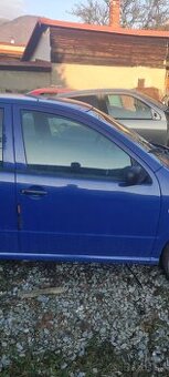 Predám predne spolujazdcove dvere škoda Fabia 2003 kód 4590