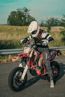 Kúpim Supermoto