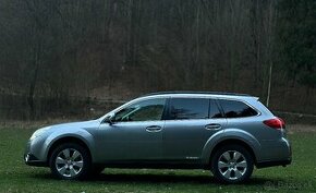 Subaru Outback 2011 - benzín + LPG