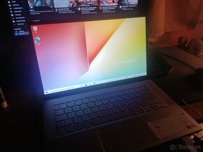 Asus VivoBook 14