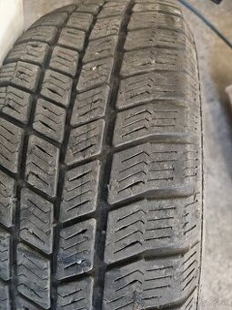 Predám 205/70r15