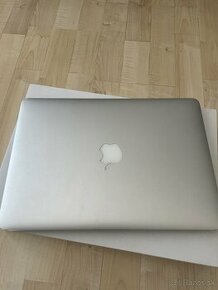 MacBook Air 13-inch - 1