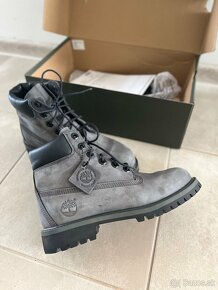 PREDÁM TIMBERLAND veľ. 36