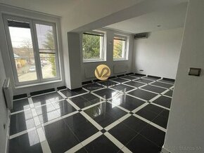 NA PREDAJ veľkometrážny byt 102m2, pivnica a parkovanie vo d