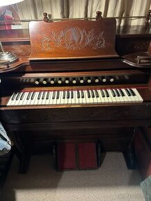 Starožitný Organ Brattleboro Utah USA plne funkčný