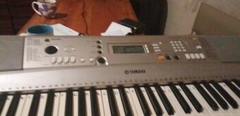 Yamaha psr313