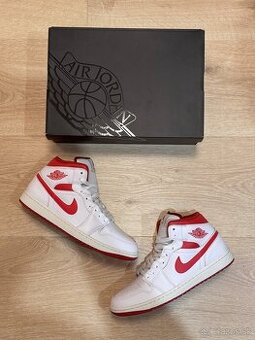 Air Jordan 1 mid se / lobster 44