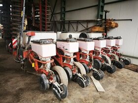 Sejačka kukurice a slnečnice Massey Ferguson 555