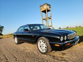 Jaguár XJ 4.0L V8 X308