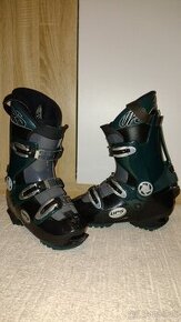 UPS by Aigner, snowboard hard boots