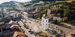 Predám 1 izbovy byt v Brezne -centrum-vynikajúca cena