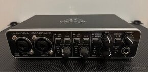 Behringer U-Phoria UMC240HD