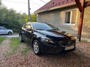 Volvo V40 D4 2015