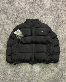 Corteiz Bolo Puffer Jacket – Black