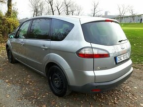 Ford S-MAX 2.0i 107Kw Titanium ,odp. DPH, 7 míst