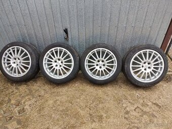 225/45R17