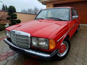 Mercedes-Benz E trieda Sedan 123 200B 72kW Piano