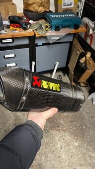 Akrapovic vyfuk gsxr 600 750