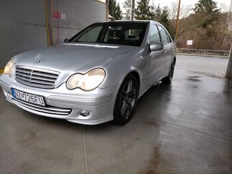 Mercedes-Benz C220 W203