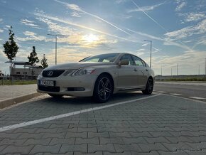 Lexus GS 430 4,3L, V8, 208kW, 417nm