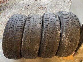 225/60 R18 104H zimné