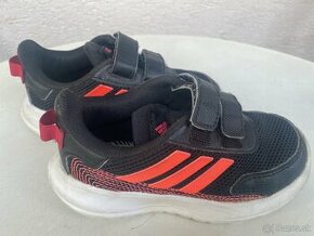 Lahke Adidas tenisky 26