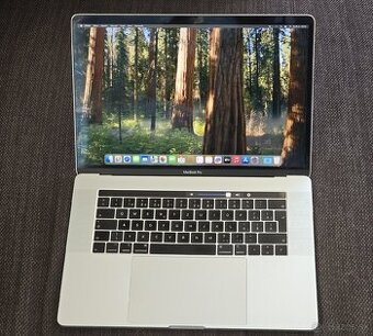 Apple MacBook Pro 15,4" i7-2,6GHz/16GB/512GB, Touchbar