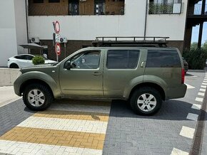 Nissan Pathfinder 2,5dci 128kw