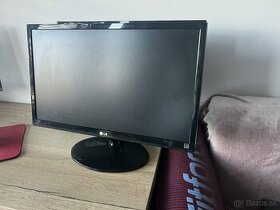 Monitor LG 23EA53 23 palcový ips led - 1